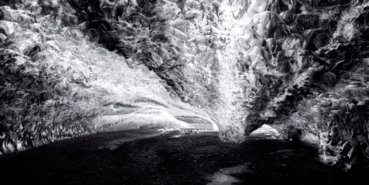 Link to image of Northern Lights Ice Cave Entrance