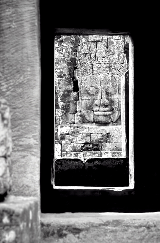 Link to image of Sublime Khmer Smile, Bayon, 1993, Siem Reap
